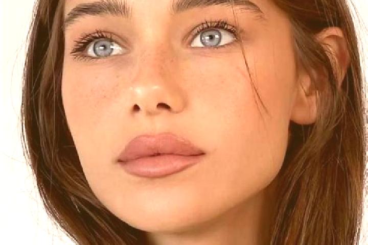 Chloe, 25, a brunette grey-eyed caucasian companion based in Bindolo. Offering Deep French Kissing, Striptease, Roleplay, Duos. Available for incall and outc...
