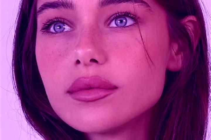 Chloe, 25, a brunette grey-eyed middle eastern companion based in El Carasol. Offering OWO, Party Girl, 69, CIM. Available for incall and outcall, day and ev...