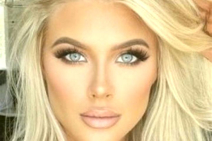 Chloe, 25, a platinum blonde dark-eyed asian companion based in Elyashiv. Offering Erotic Massage, OWO, 69, Party Girl, Deep French Kissing. Available for in...