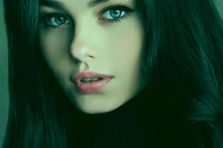 Chloe, 25, a red grey-eyed slavic companion based in Mendionde. Offering 69, OWO, Travel Companion. Available for incall and outcall, overnight bookings avai...