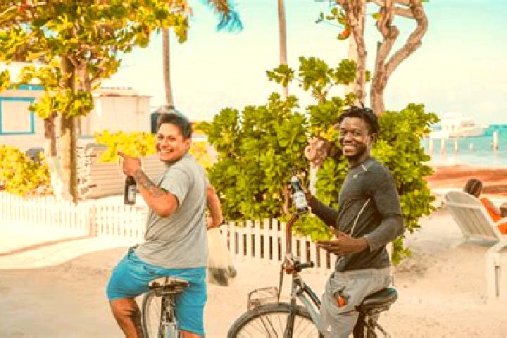 Chloe, 25 — Escort in Biscayne, Belize