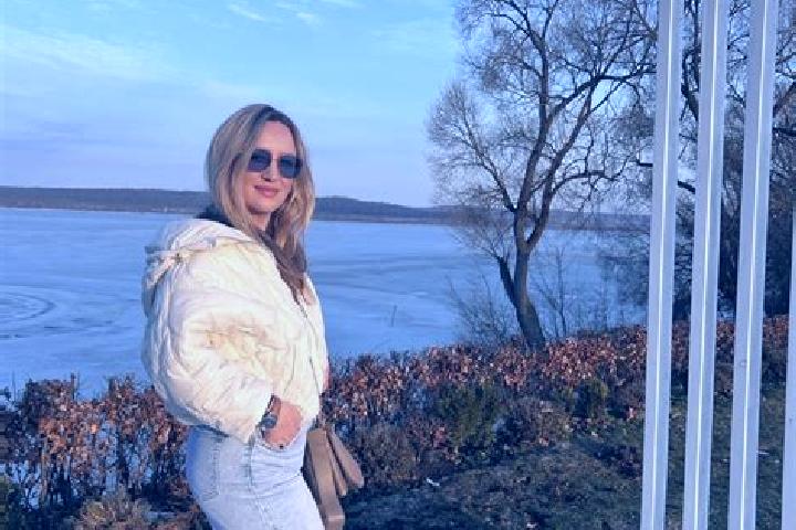 Chloe, 25 — Escort in Bryukhovychi, Ukraine