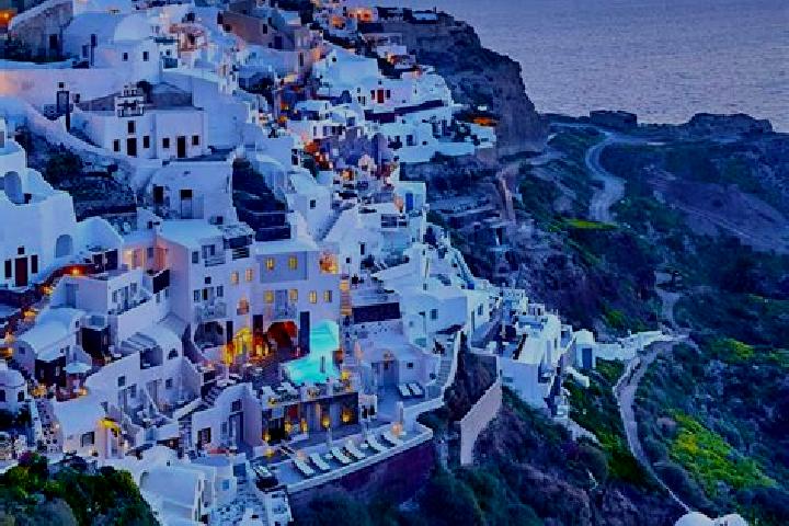 Chloe, 25 — Escort in Diavatos, Greece