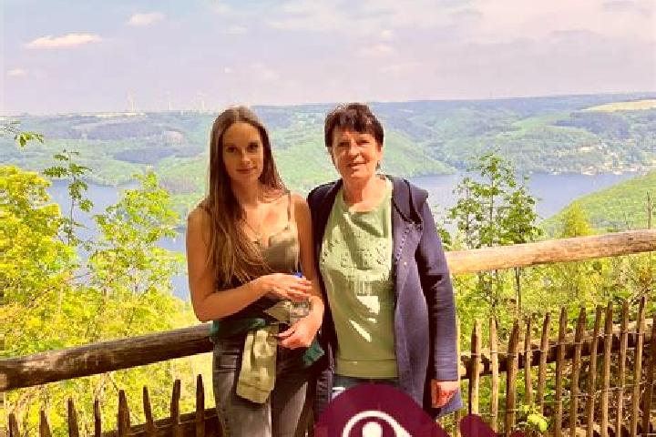 Chloe, 25 — Escort in Osterbruch, Germany