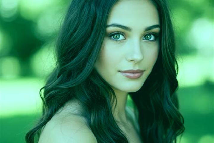 Chloe, 26, a black hazel-eyed mixed companion based in Komerda. Offering GFE, Massage, Roleplay, BDSM, Party Girl. Available for incall and outcall, day and ...