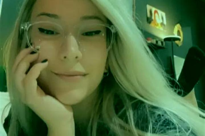 Chloe, 26, a blonde amber-eyed ebony companion based in Stanz bei Landeck. Offering 69, BDSM, Overnight. Available for incall and outcall, overnight bookings...