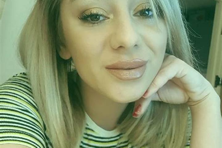 Chloe, 26, a blonde brown-eyed indian companion based in Xidoupu. Offering 69, OWO, Prostate Massage. Available for incall and outcall, day and evening dates.