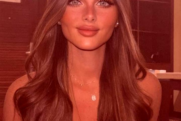 Chloe, 26, a brunette dark-eyed asian companion based in Northwood. Offering Domination, Deep French Kissing, A-Level. Available for incall and outcall, over...