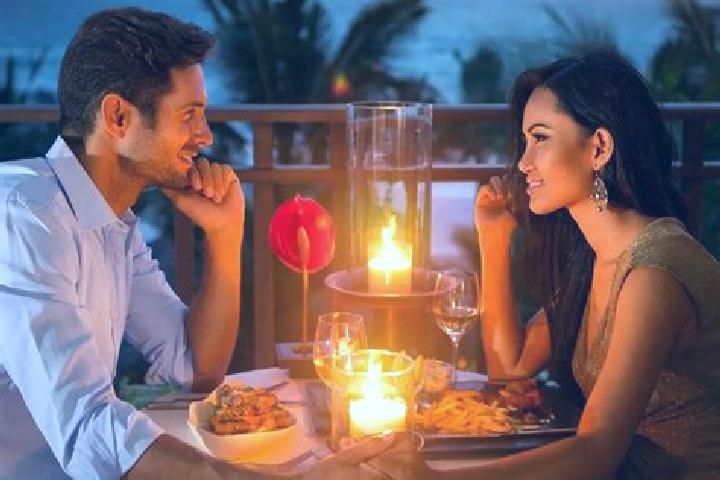 Chloe, 26, a brunette grey-eyed mixed companion based in Malling. Offering Couples, Dinner Date, CIM. Available for incall and outcall, day and evening dates.