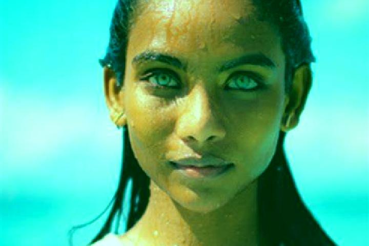 Chloe, 26, a chestnut blue-eyed indian companion based in Savate. Offering Girlfriend Experience, BDSM, OWO. Available for incall and outcall, day and evenin...