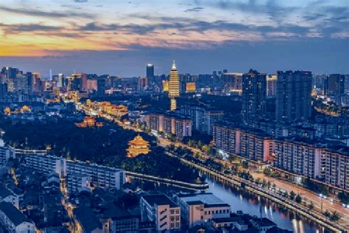 Chloe, 26 — Escort in Beishan, China