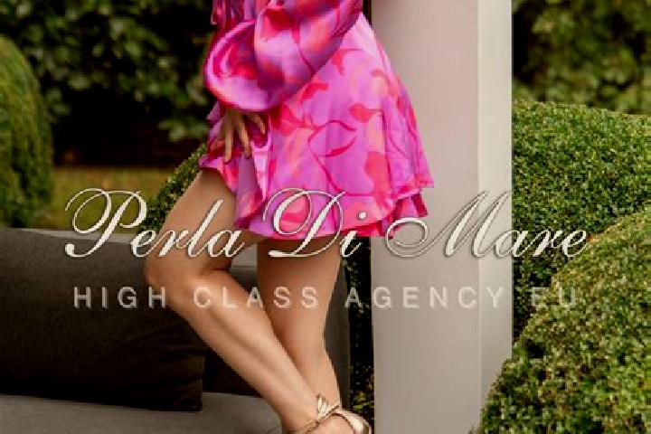 Chloe, 26 — Escort in Boianu Mare, Romania