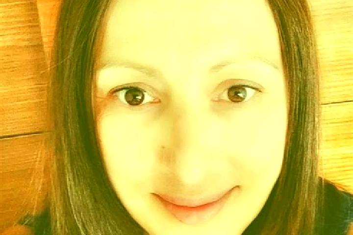 Chloe, 26 — Escort in Candas, Spain