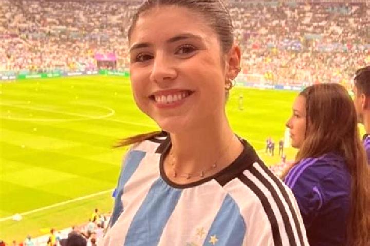 Chloe, 26 — Escort in Dragones, Argentina