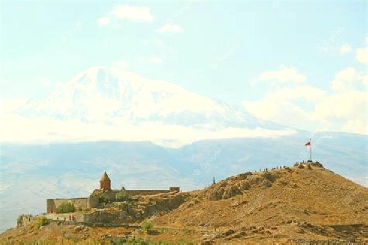 Chloe, 26 — Escort in Geghasar, Armenia