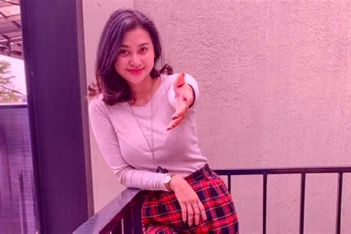 Chloe, 26 — Escort in Kertosono, Indonesia