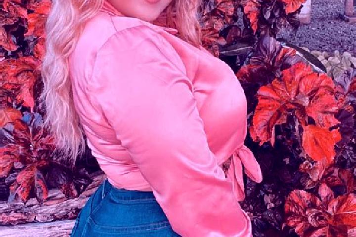 Chloe, 26 — Escort in San Juan Huiloapan, Mexico