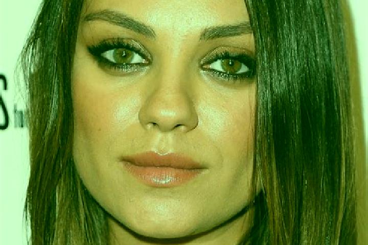 Chloe, 27, a black hazel-eyed indian companion based in Diinsoor. Offering CIM, GFE, OWO. Available for incall and outcall, day and evening dates.