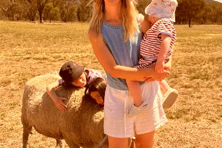 Chloe, 27 — Escort in Cooks Gap, Australia