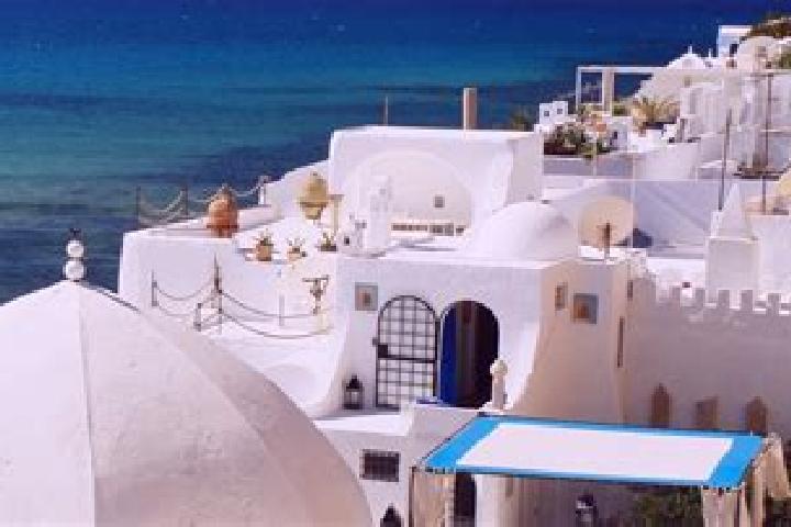 Chloe, 27 — Escort in El Maknassi, Tunisia