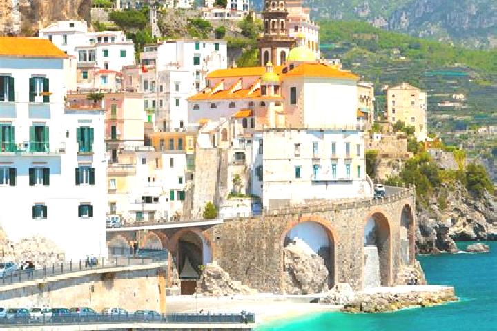 Chloe, 27 — Escort in Fornase, Italy