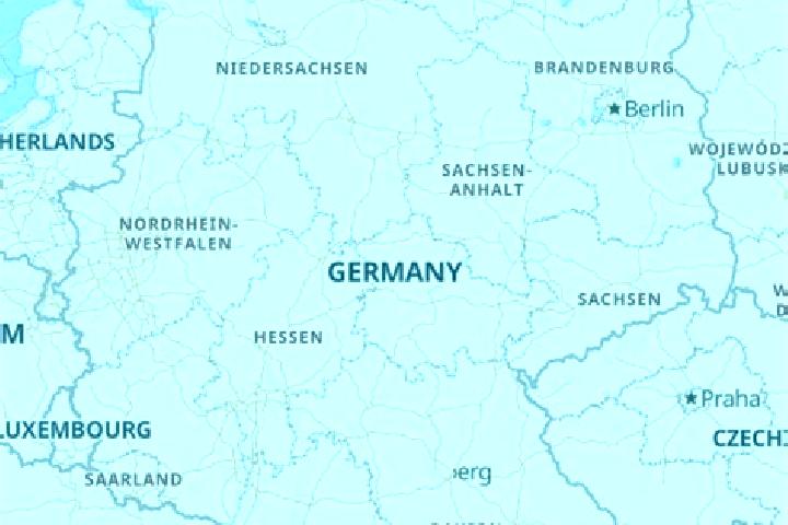 Chloe, 27 — Escort in Jeber-Bergfrieden, Germany