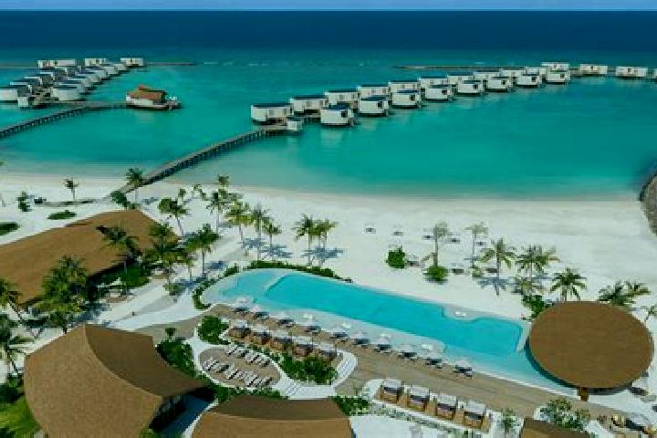 Chloe, 27 — Escort in Viligili, Maldives