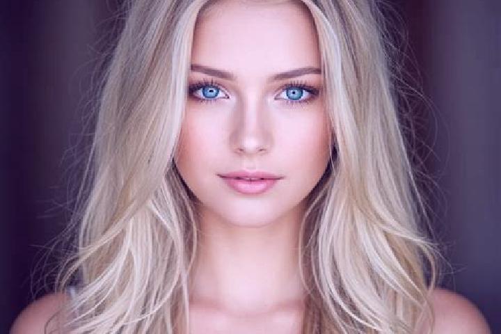 Chloe, 28, a blonde grey-eyed mixed companion based in Kerkera. Offering Duos, Massage, Overnight, Couples. Available for incall and outcall, overnight booki...
