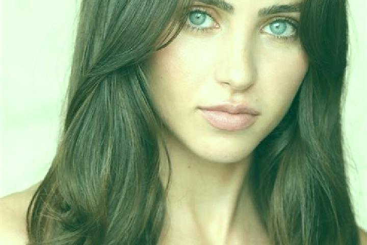 Chloe, 28, a brunette blue-eyed mixed companion based in Karvad. Offering GFE, Girlfriend Experience, Domination. Available for incall and outcall, day and e...