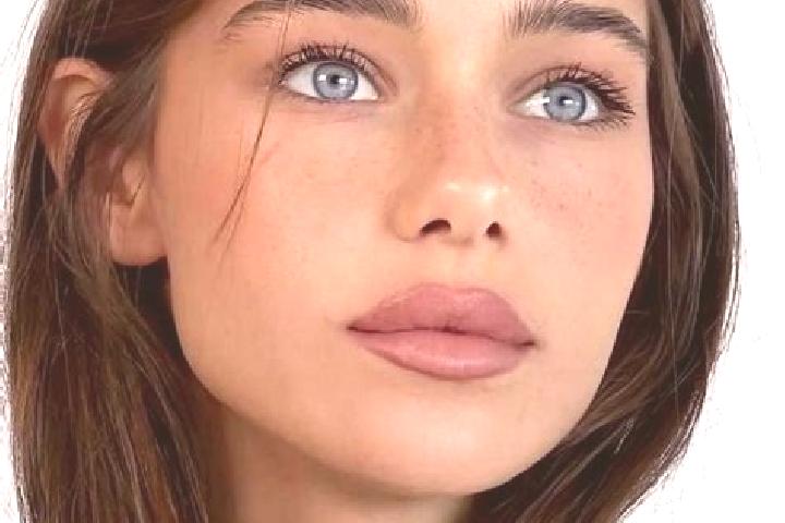 Chloe, 28, a brunette brown-eyed mixed companion based in Sichove. Offering Erotic Massage, A-Level, Duos, Travel Companion, Deep French Kissing. Available f...