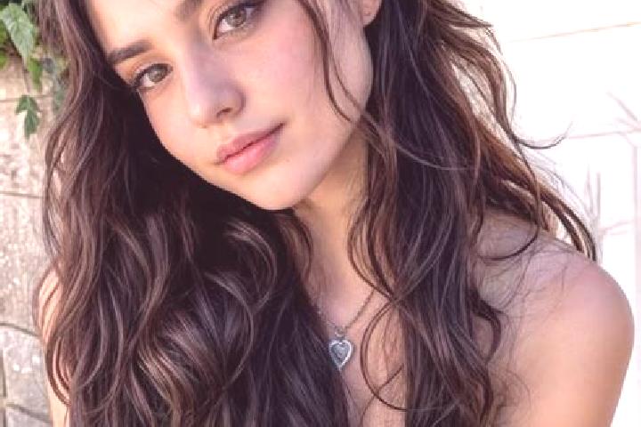 Chloe, 28, a brunette hazel-eyed mixed companion based in Boen-sur-Lignon. Offering Prostate Massage, OWO, GFE. Available for incall and outcall, overnight b...