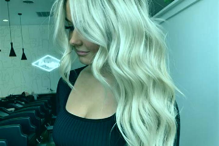 Chloe, 28, a platinum blonde amber-eyed latina companion based in Leuwisema. Offering BDSM, Massage. Available for incall and outcall, day and evening dates.