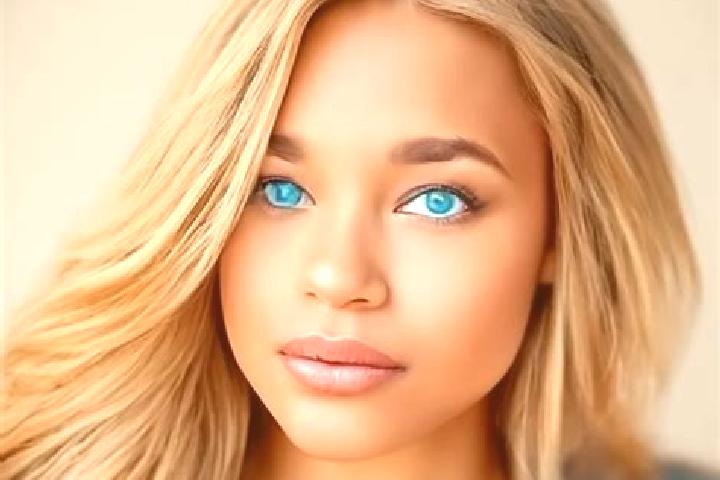 Chloe, 28, a platinum blonde blue-eyed latina companion based in Mazeres-Lezons. Offering Roleplay, Tantra. Available for incall and outcall, day and evening...