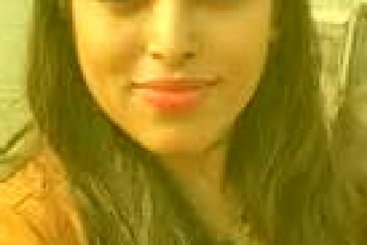 Chloe, 28 — Escort in Balan, France