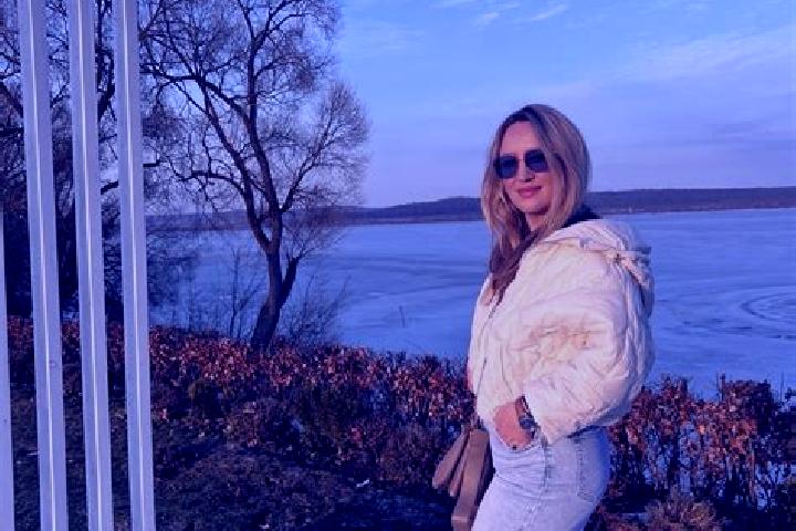 Chloe, 28 — Escort in Bryukhovychi, Ukraine