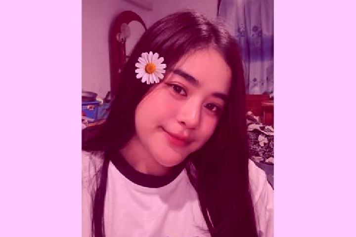 Chloe, 28 — Escort in Buntharik, Thailand