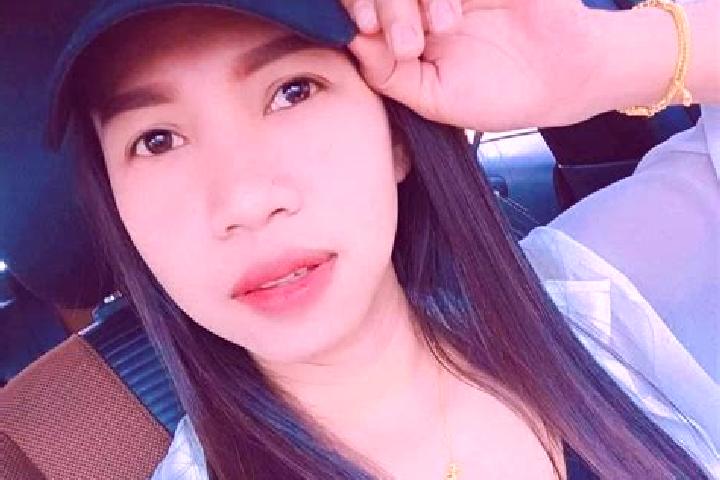 Chloe, 28 — Escort in Pa Mok, Thailand