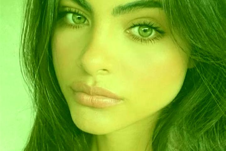 Chloe, 29, a brunette blue-eyed indian companion based in Bernbeuren. Offering Erotic Massage, 69, Dinner Date. Available for incall and outcall, day and eve...