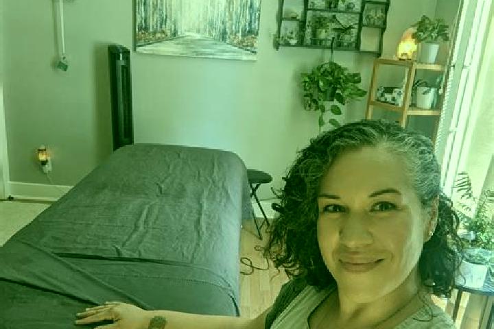 Chloe, 29, a brunette dark-eyed mixed companion based in Ntungamo. Offering Massage, A-Level, Travel Companion. Available for incall and outcall, day and eve...