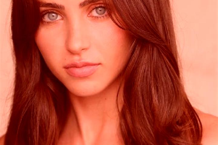 Chloe, 29, a brunette green-eyed caribbean companion based in Theereheide. Offering BDSM, Domination, GFE, Travel Companion. Available for incall and outcall...