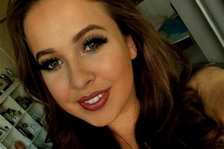 Chloe, 29, a brunette grey-eyed caucasian companion based in Tiling. Offering OWO, GFE, CIM, Party Girl. Available for incall and outcall, day and evening da...