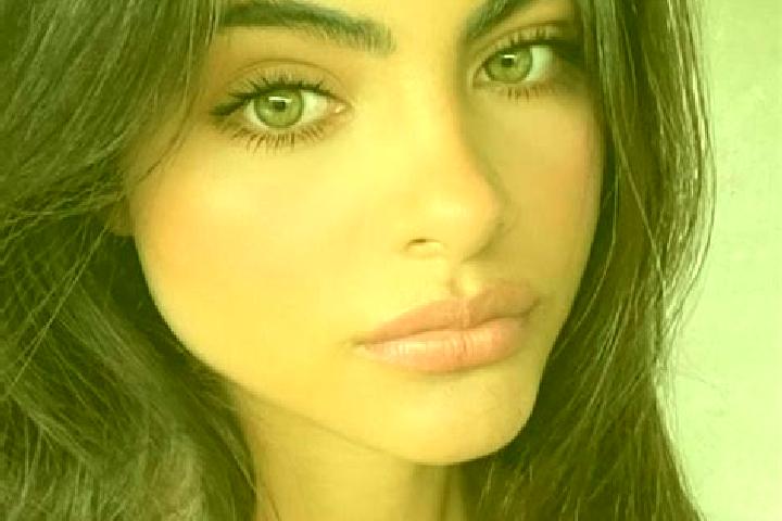 Chloe, 29, a brunette hazel-eyed middle eastern companion based in Infiesto. Offering 69, GFE, Fetish, Travel Companion, Dinner Date. Available for incall an...