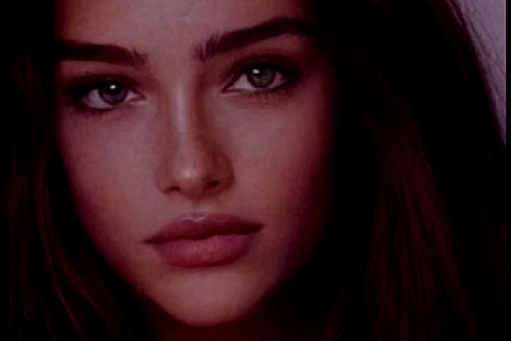 Chloe, 29, a chestnut grey-eyed caucasian companion based in Kurau. Offering Couples, Dinner Date, Erotic Massage, Deep French Kissing, Massage. Available fo...