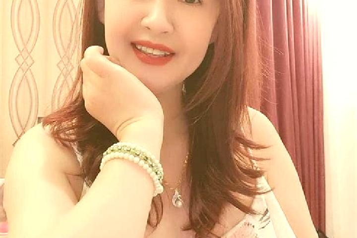 Chloe, 29 — Escort in Di Linh, Vietnam