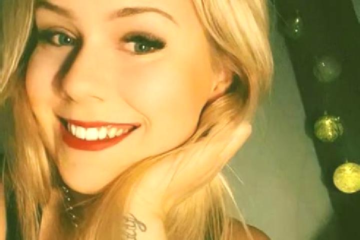 Chloe, 29 — Escort in Kaehaeri, Finland
