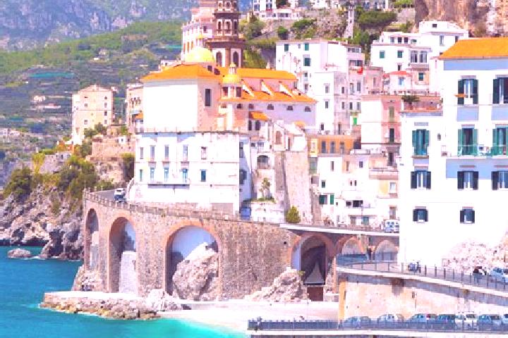 Chloe, 29 — Escort in Montignano, Italy