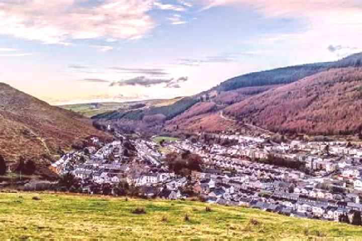 Chloe, 29 — Escort in Ogmore Vale, United Kingdom
