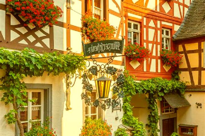 Chloe, 29 — Escort in Schurensohlen, Germany