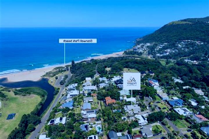 Chloe, 29 — Escort in Stanwell Park, Australia