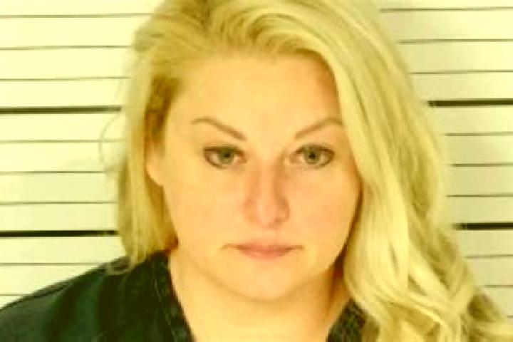 Chloe, 29 — Escort in Whitesburg, United States